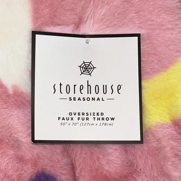 Storehouse -seasonal- Pink Ghost Faux Fur Throw NWT - Picture 2 of 4